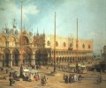 Piazza San Marco à la recherche du sud est Canaletto